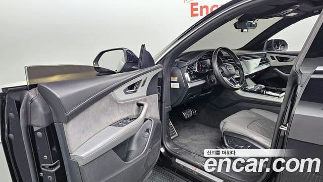 Audi Q8 (4M) Premium, 2021 10