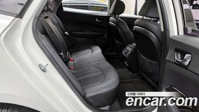 Kia K5 2세대 Prestige, 2016 12