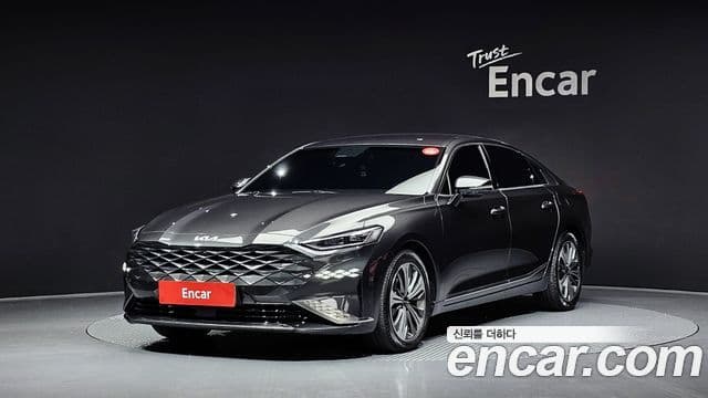 Kia K8 гибрид Signature, 2023 1