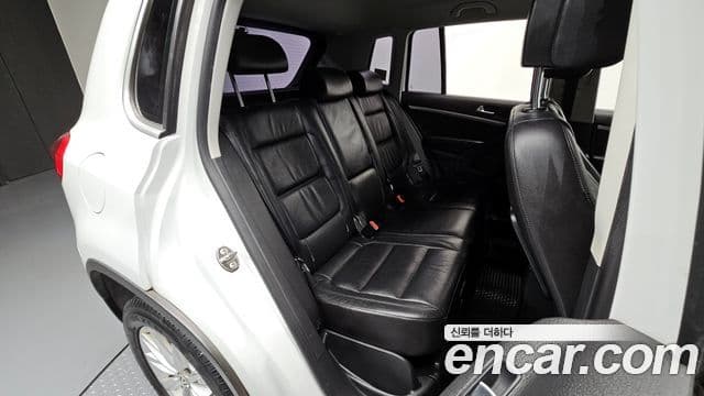 Volkswagen New Tiguan 5N, 2016 12