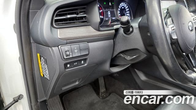 Kia K7 Premier 3.0 LPI Trendy(арендный автомобиль), 2020 17