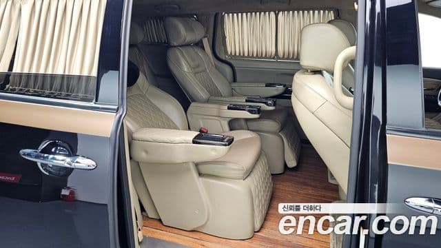 Kia The / новый New Carnival бензин 9인승 High Limousine(компания по спецнадстройкам), 2019 11