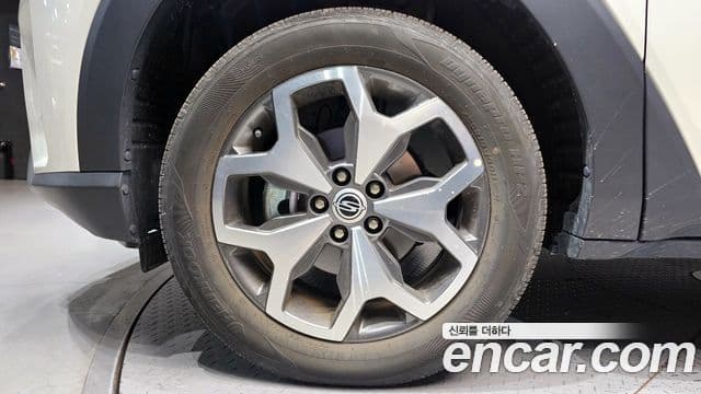 KG모빌리티(SsangYong) Torres T5, 2023 все фото