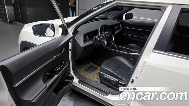 KG모빌리티(SsangYong) Torres T5, 2023 11