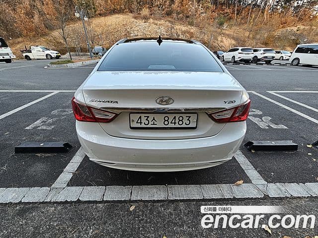 Hyundai YF Sonata LPI top, 2012 3