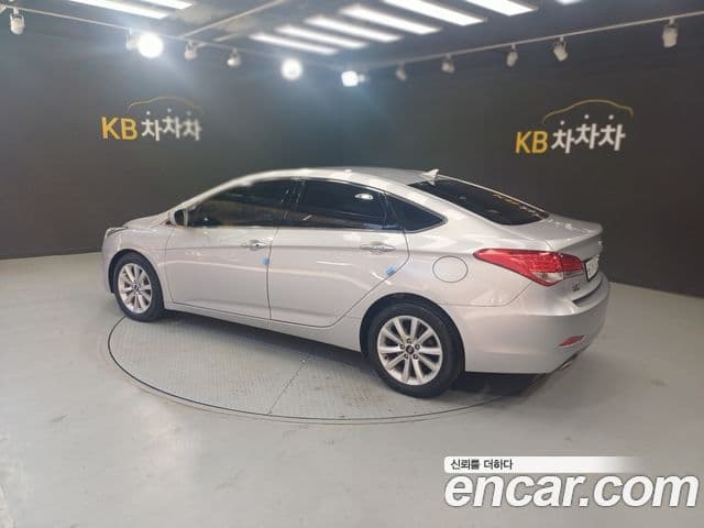 Hyundai i40 살룬 PYL, 2014 8