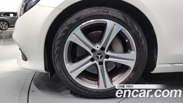 Mercedes-Benz E-класс W213 Avantgarde, 2019 все фото