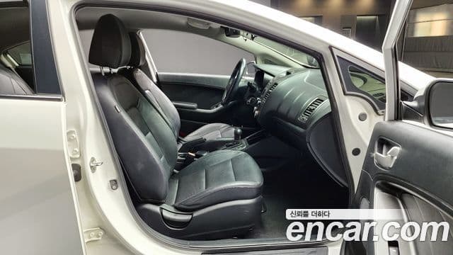 Kia K3 Luxury, 2015 10