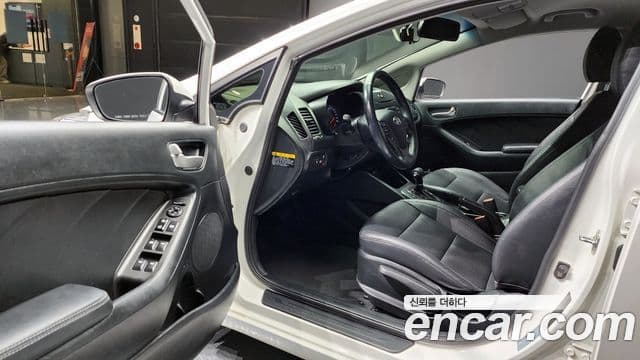 Kia K3 Luxury, 2015 11