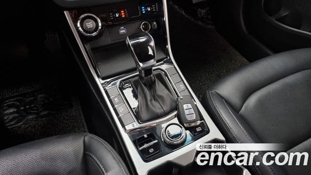 KG모빌리티(SsangYong) Beautiful Korando бензин 1.5 4WD C7, 2022 9