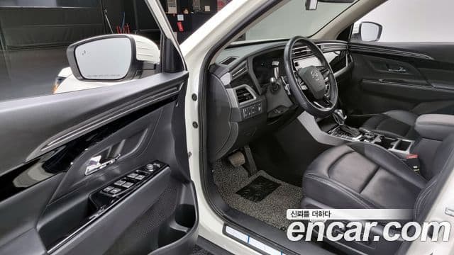 KG모빌리티(SsangYong) Beautiful Korando бензин 1.5 4WD C7, 2022 10