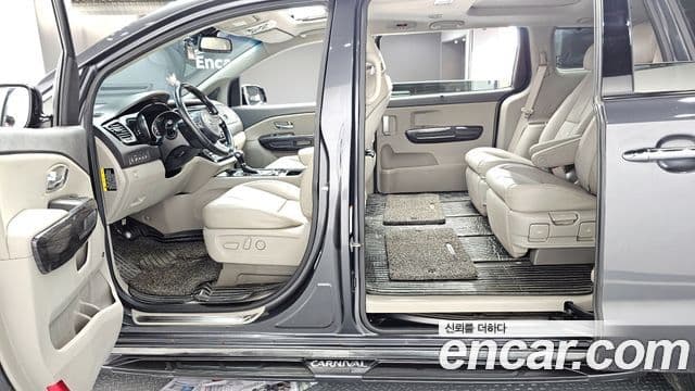 Kia All New Carnival President, 2016 10