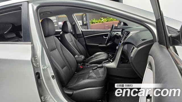 Hyundai i30(новый кузов / новое поколение) дизель 1.6 VGT PYL, 2014 10