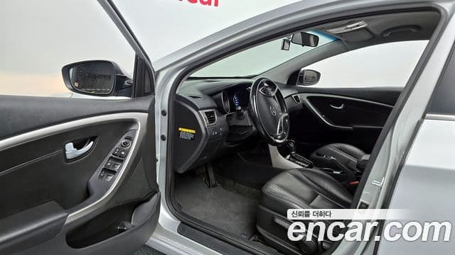 Hyundai i30(новый кузов / новое поколение) дизель 1.6 VGT PYL, 2014 11