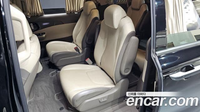 Kia Carnival 4세대 Signature, 2021 11