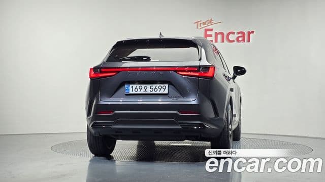 Lexus NX350h 2세대 Premium, 2025 4
