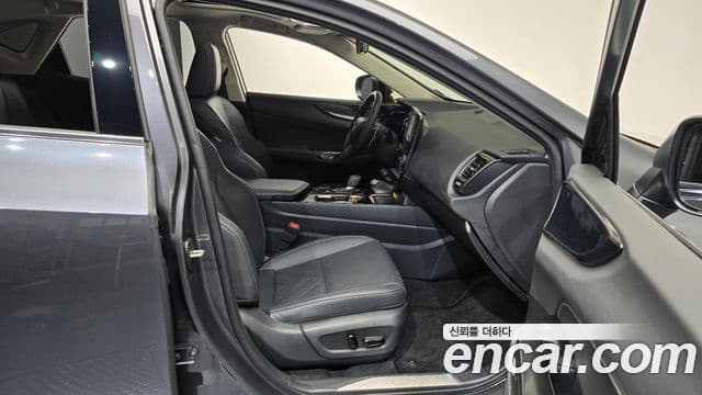 Lexus NX350h 2세대 Premium, 2025 11