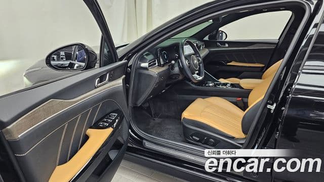 Kia K5 3세대 Signature, 2021 10