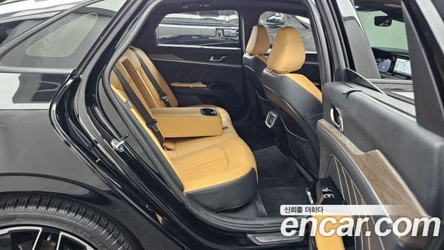 Kia K5 3세대 Signature, 2021 12