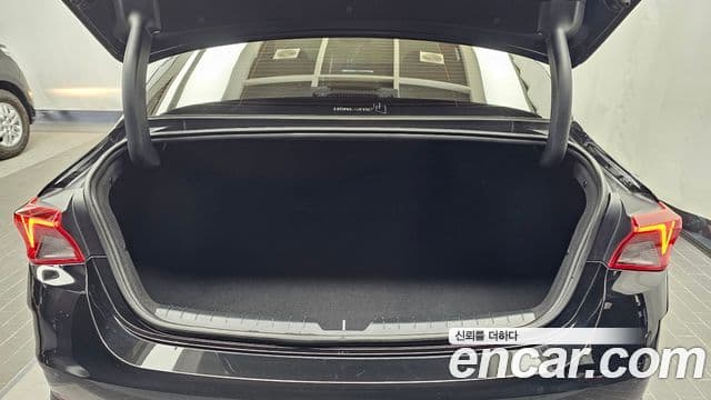 Kia K5 3세대 Signature, 2021 20