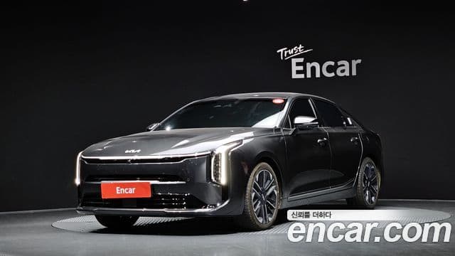 Kia The / новый New K8 гибрид Noblesse, 2025 1