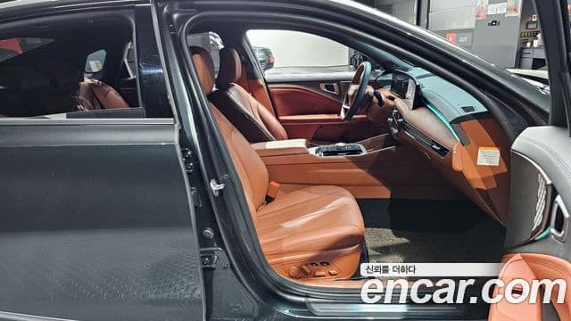 Kia The / новый New K8 гибрид Noblesse, 2025 10