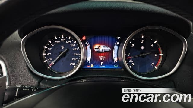 Maserati 기블리 3세대, 2015 8