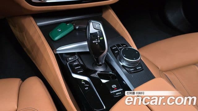 BMW 5시리즈 (G30) 520i M Sport, 2023 9