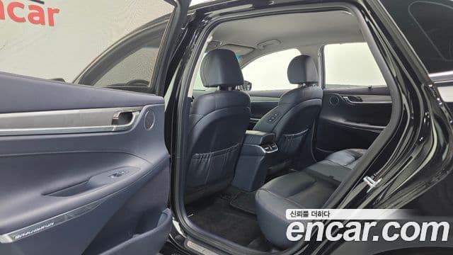 Hyundai The / новый New Grandeur IG гибрид Exclusive, 2020 17