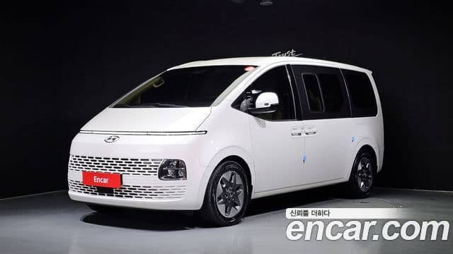 Hyundai Staria Modern, 2022 1