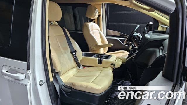 Hyundai Staria Modern, 2022 12