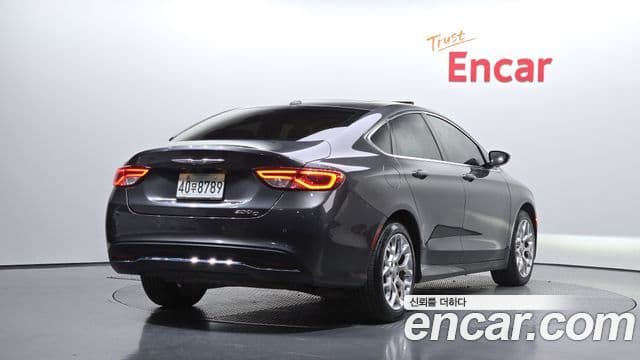 크라이슬러 200 2세대 2.4 C, 2015 2