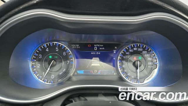 크라이슬러 200 2세대 2.4 C, 2015 8