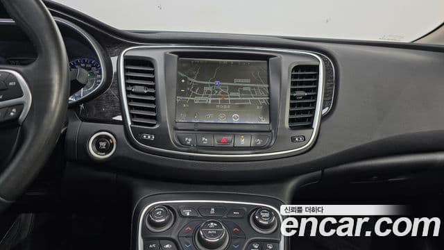 크라이슬러 200 2세대 2.4 C, 2015 15