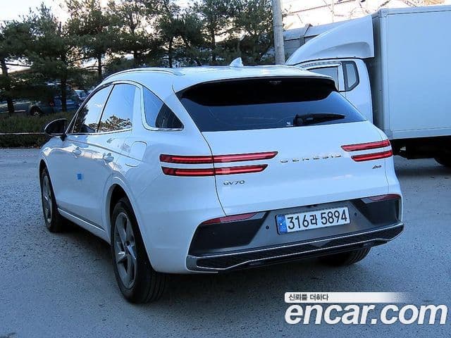 Genesis GV70, 2025 3