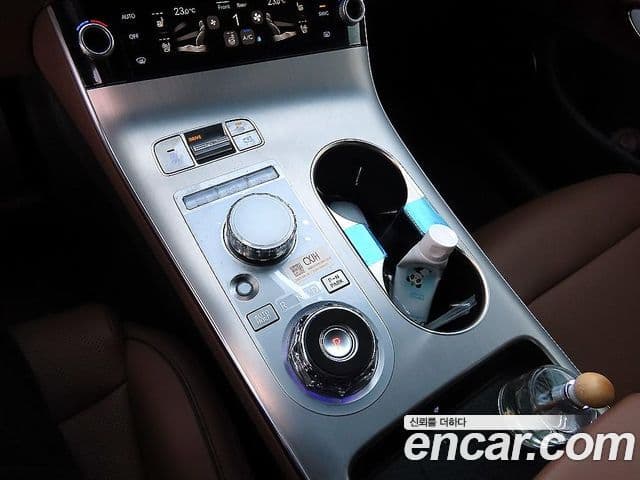 Genesis GV70, 2025 11