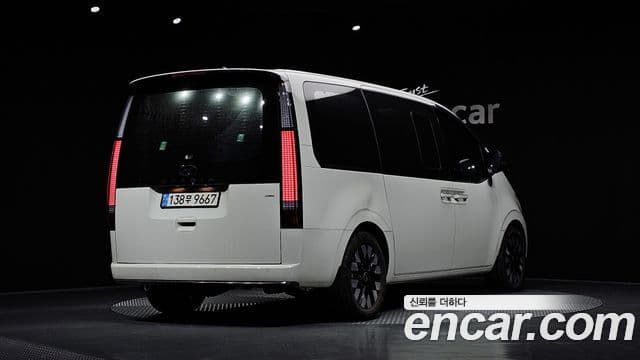 Hyundai Staria Inspiration, 2025 2