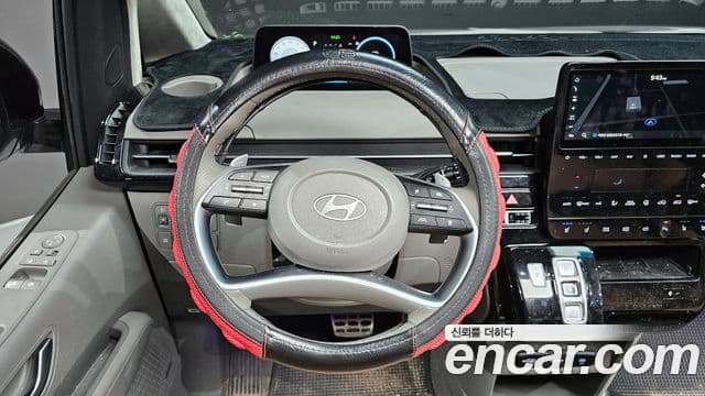 Hyundai Staria Inspiration, 2025 13