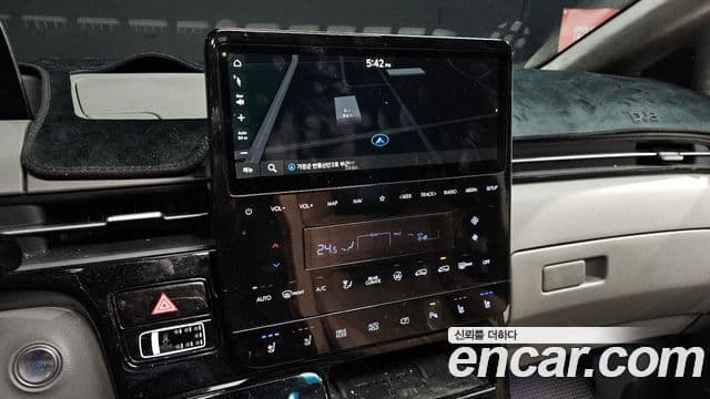 Hyundai Staria Inspiration, 2025 16