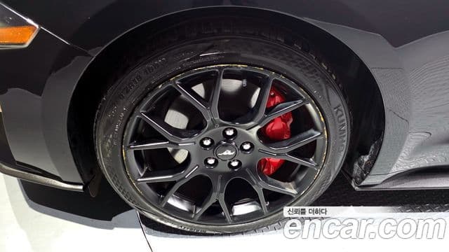 Ford Mustang купе, 2019 все фото