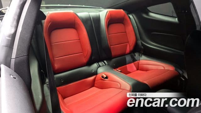 Ford Mustang купе, 2019 12