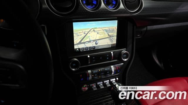 Ford Mustang купе, 2019 15