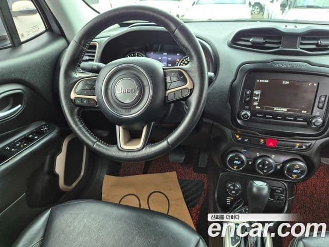 Jeep Renegade 2.0 дизель Limited AWD, 2015 8