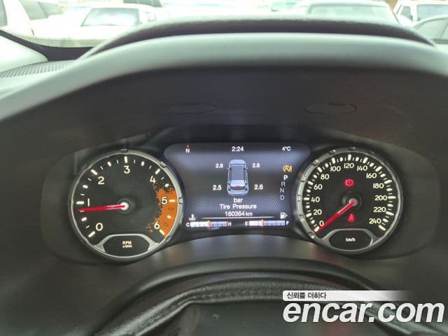 Jeep Renegade 2.0 дизель Limited AWD, 2015 9