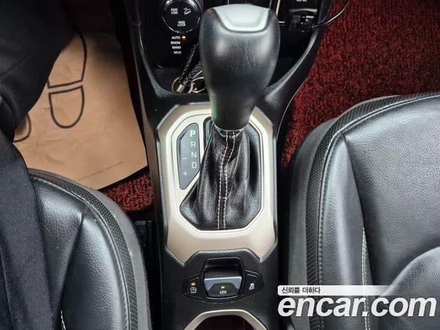 Jeep Renegade 2.0 дизель Limited AWD, 2015 12