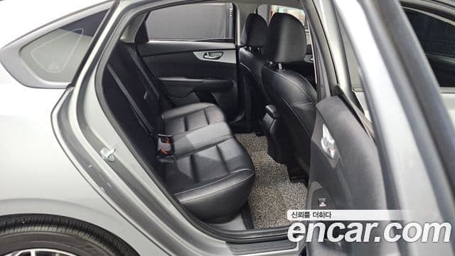 Kia The / новый New K3 2세대 Prestige, 2022 12