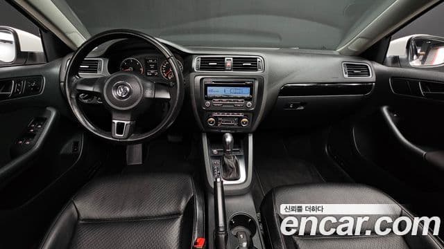 Volkswagen New Jetta 6세대, 2011 7