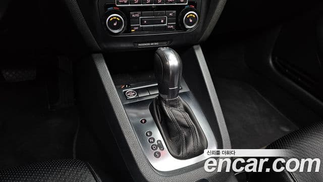 Volkswagen New Jetta 6세대, 2011 9