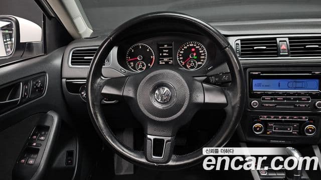 Volkswagen New Jetta 6세대, 2011 14