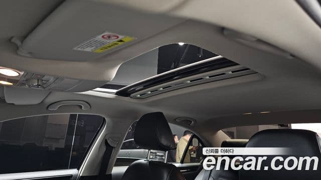 Volkswagen New Jetta 6세대, 2011 16